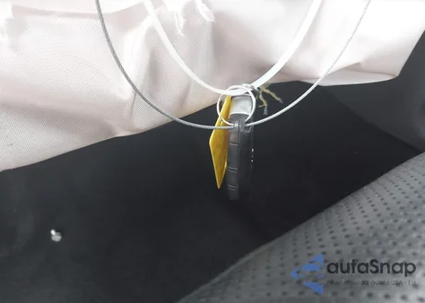 2014 Jeep Grand Cherokee Overland z USA, uszkodzony, nr VIN 1C4RJFCG6EC211600